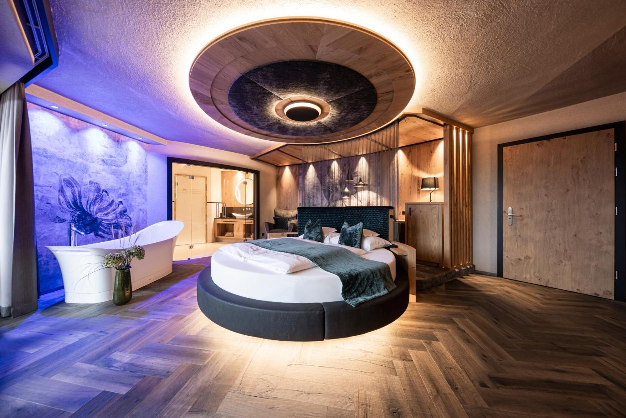 Hotel Der Mesnerwirt Hafling Esterno foto